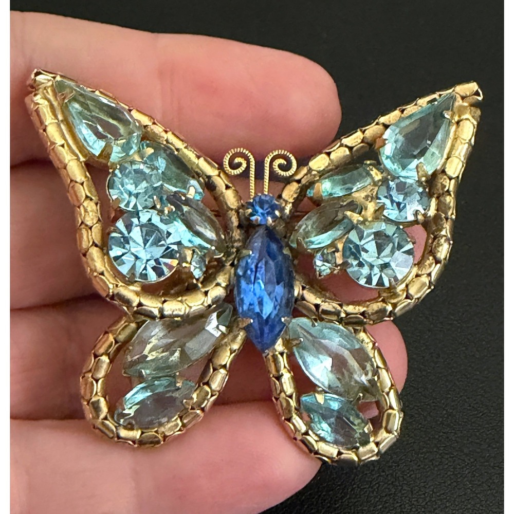 Vintage Weiss Rhinestone Butterfly Brooch Blue